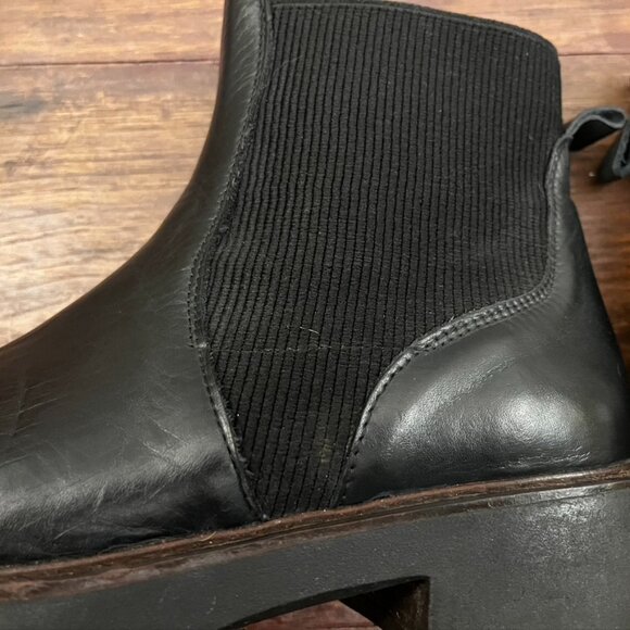 Women's Emanuele Crasto Black Pull on Leather Ankle Boot Sz 9 - Picture 8 of 11